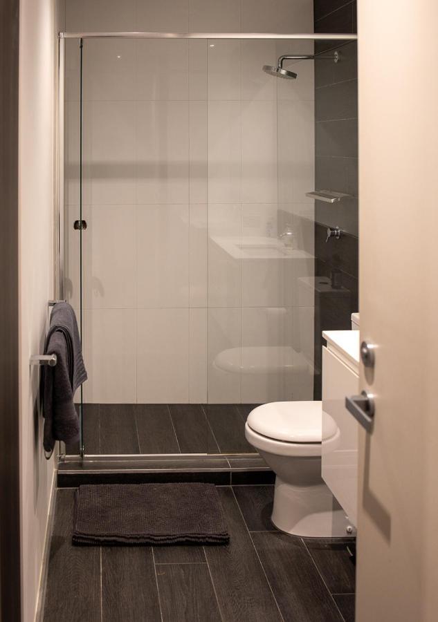 Modern Quiet 1 & 2 Bed Apt Opposite Albert Park Melbourne Buitenkant foto