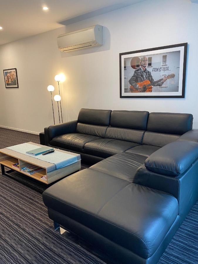 Modern Quiet 1 & 2 Bed Apt Opposite Albert Park Melbourne Buitenkant foto