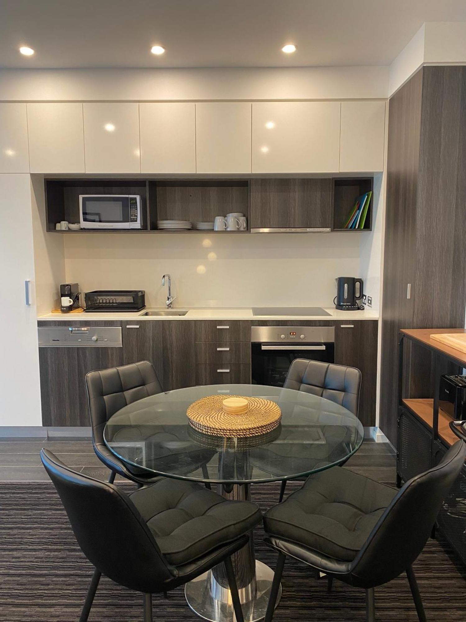 Modern Quiet 1 & 2 Bed Apt Opposite Albert Park Melbourne Buitenkant foto