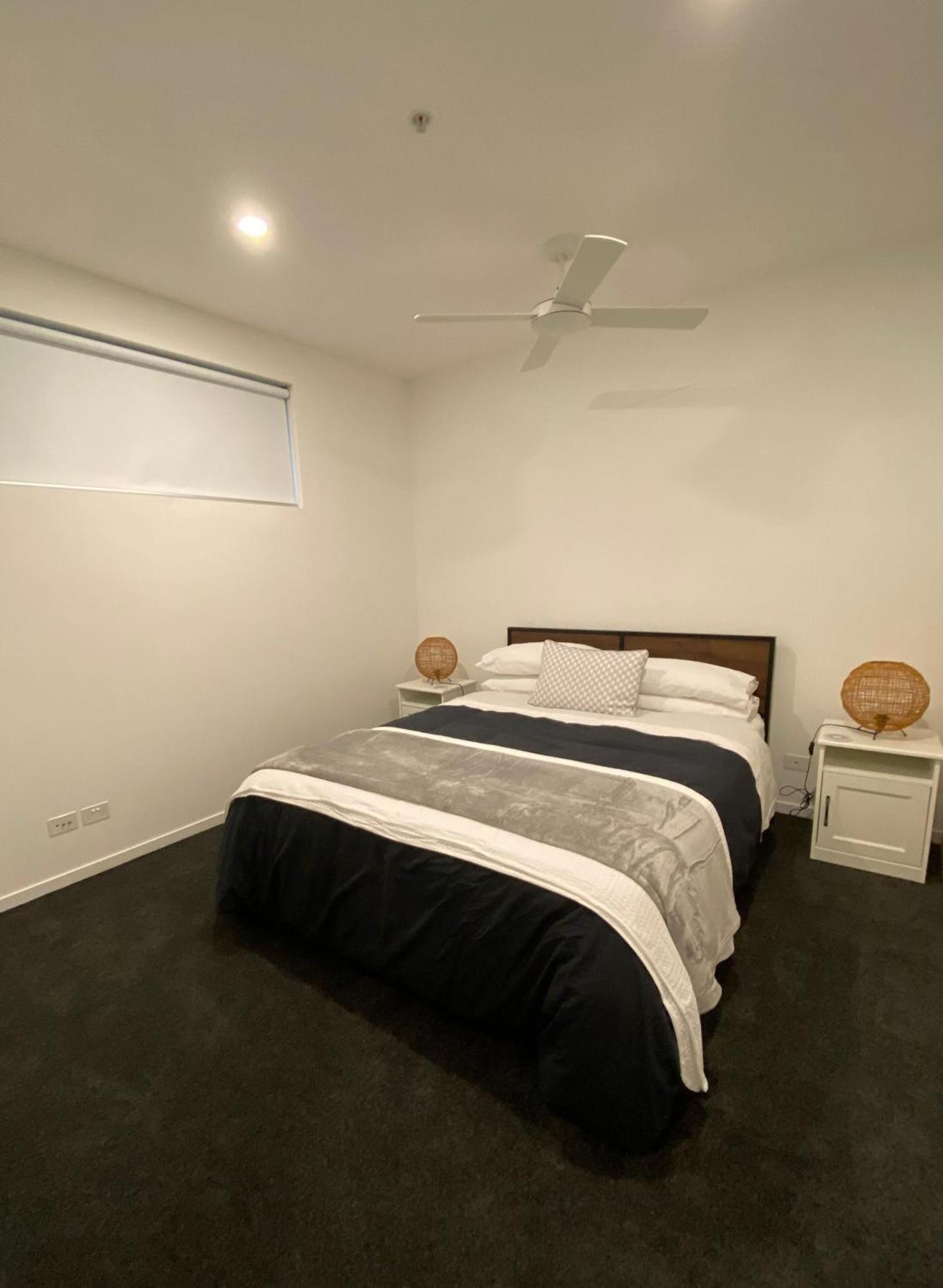 Modern Quiet 1 & 2 Bed Apt Opposite Albert Park Melbourne Buitenkant foto