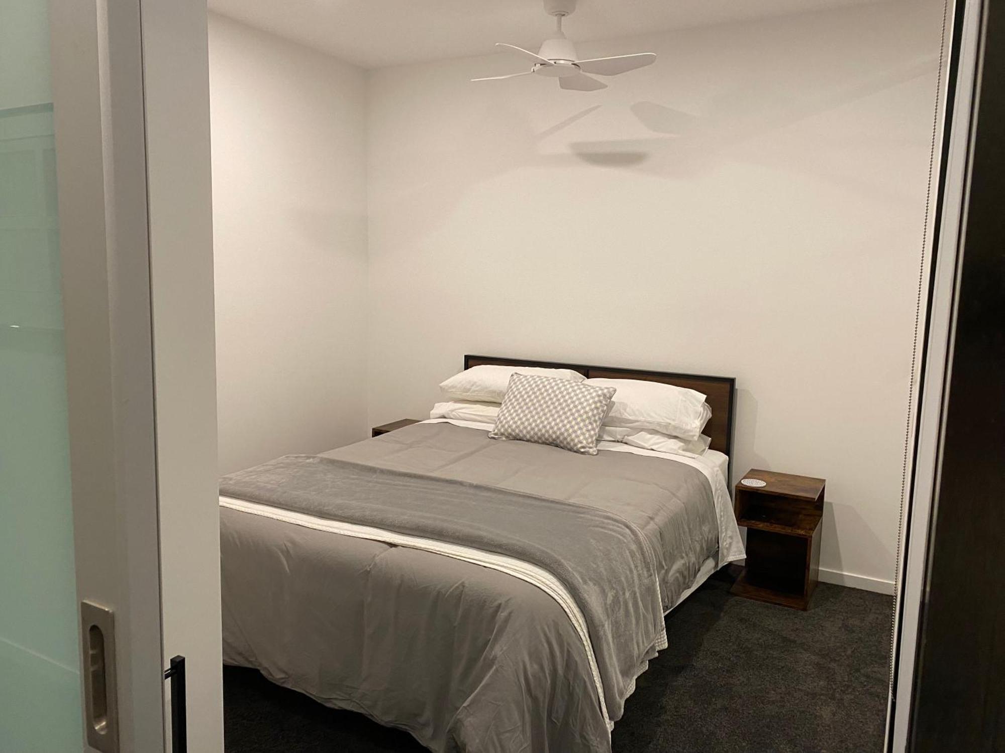 Modern Quiet 1 & 2 Bed Apt Opposite Albert Park Melbourne Buitenkant foto