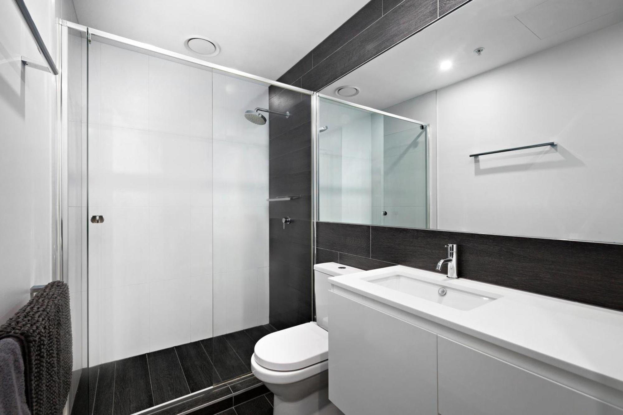Modern Quiet 1 & 2 Bed Apt Opposite Albert Park Melbourne Buitenkant foto